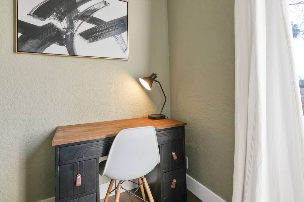 Photo of Bedroom in Tulare