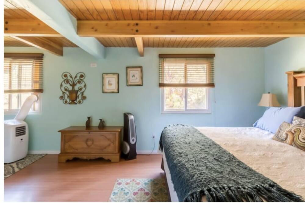 Photo of Bedroom in Mountain Center