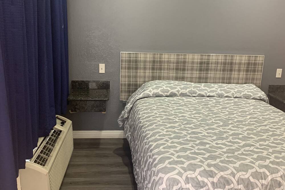 Photo of Bedroom in Los Angeles