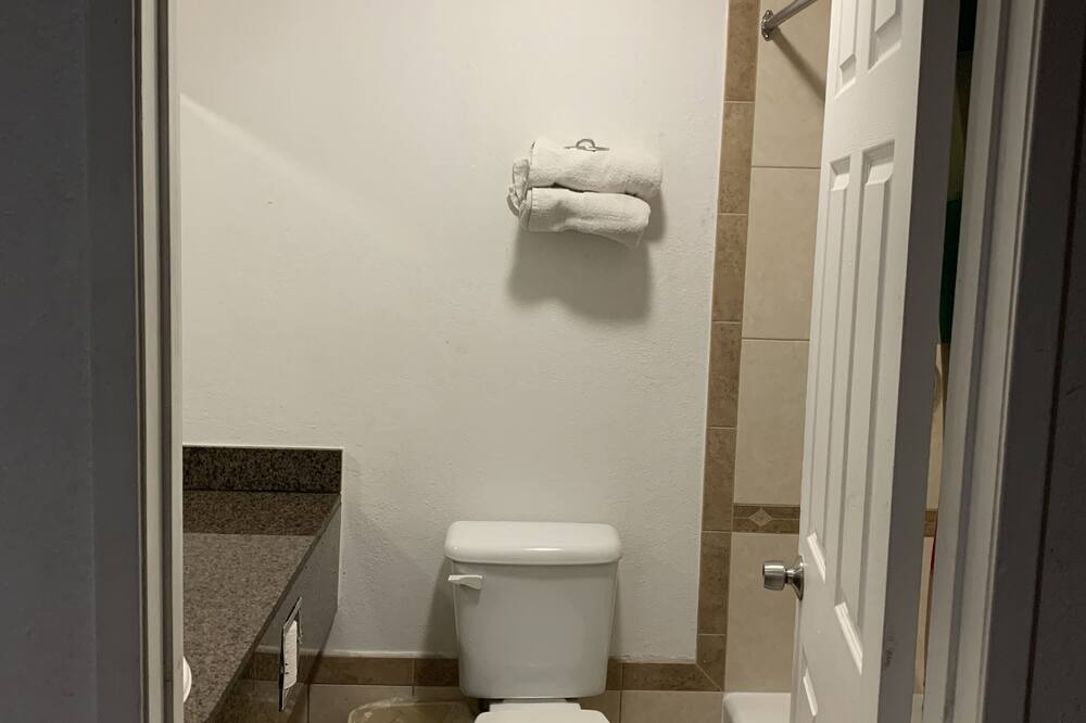 Photo of Bathroom in Los Angeles
