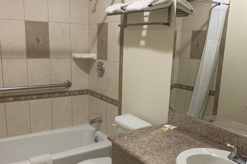 Photo of Bathroom in Los Angeles