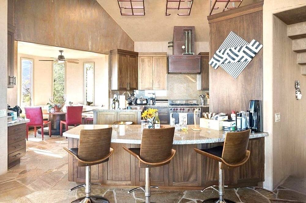 Photo of Kitchen in Pinyon Crest