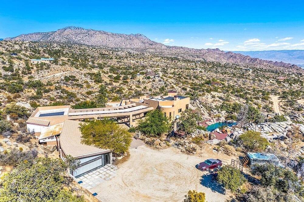 Photo of Outdoor in Pinyon Crest