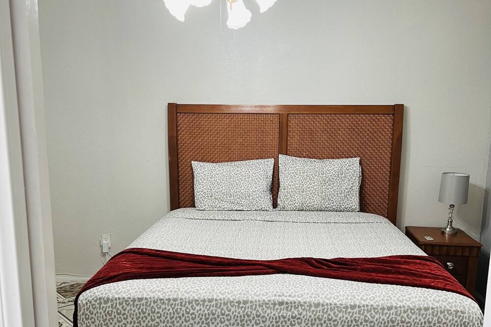 Photo of Bedroom in Summerlin