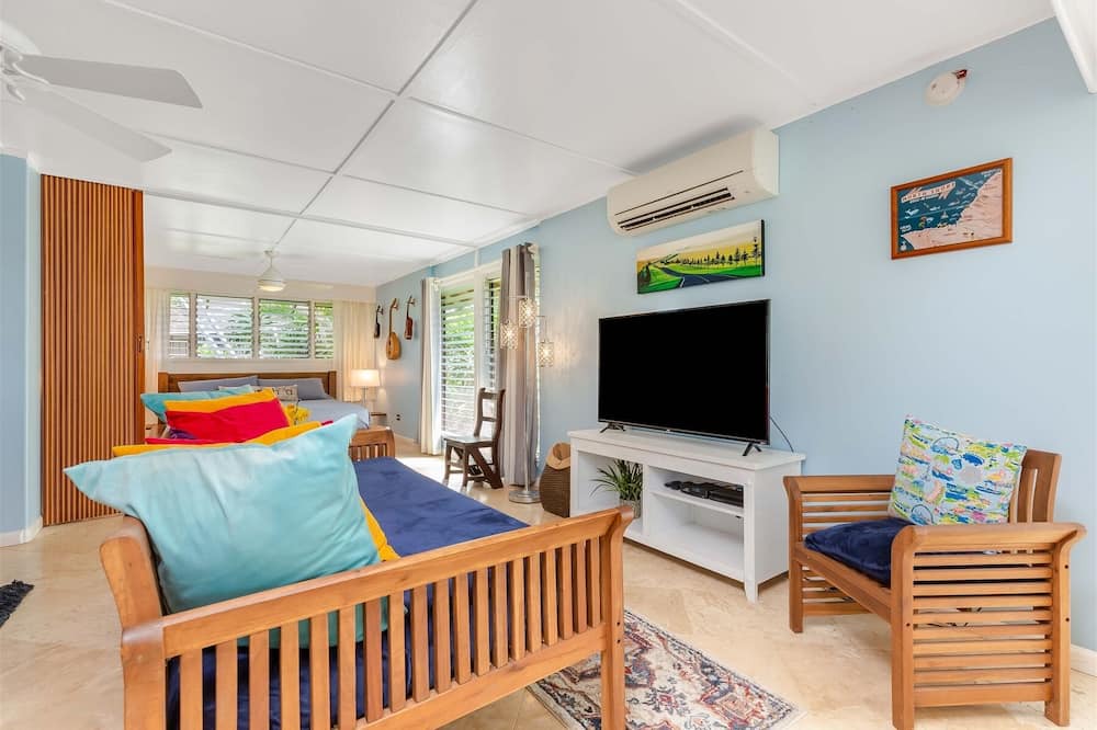 Photo of Livingroom in Waialua