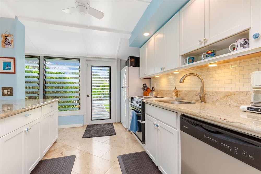 Photo of Kitchen in Waialua