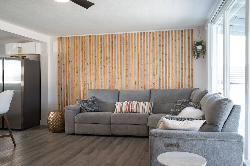 Photo of Livingroom in Gateway District