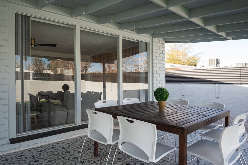 Photo of Patio Balcony in Gateway District