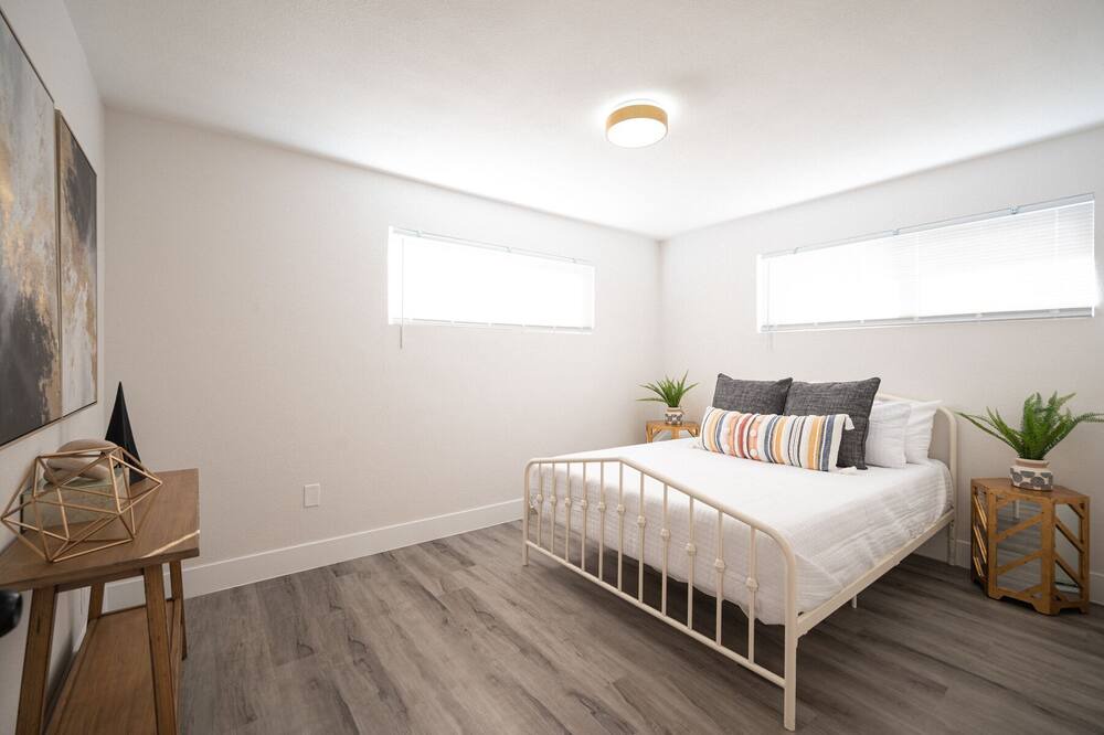 Photo of Bedroom in Gateway District
