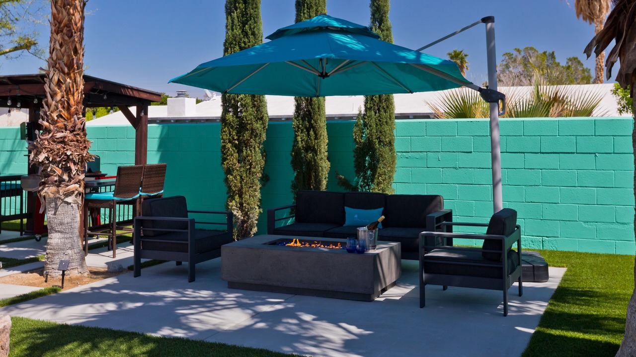 Photo of Outdoor in Racquet Club South