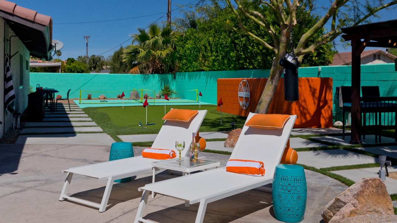 Photo of Outdoor in Racquet Club South