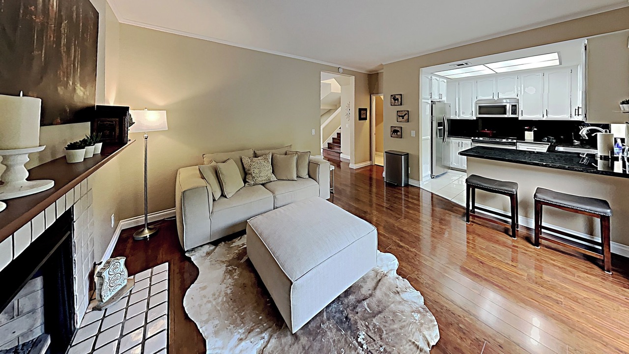 Photo of Livingroom in Tierrasanta
