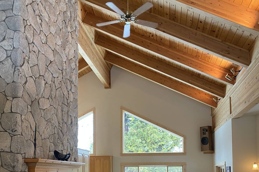 Photo of Livingroom in Bear Valley