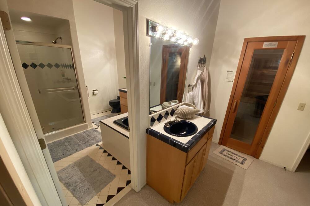 Photo of Bedroom in Bear Valley