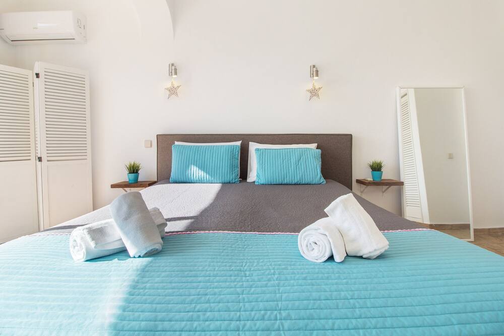 Photo of Bedroom in Mato Serrao