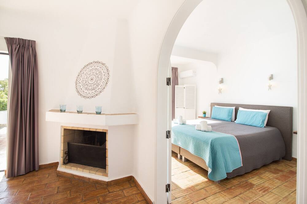 Photo of Bedroom in Mato Serrao