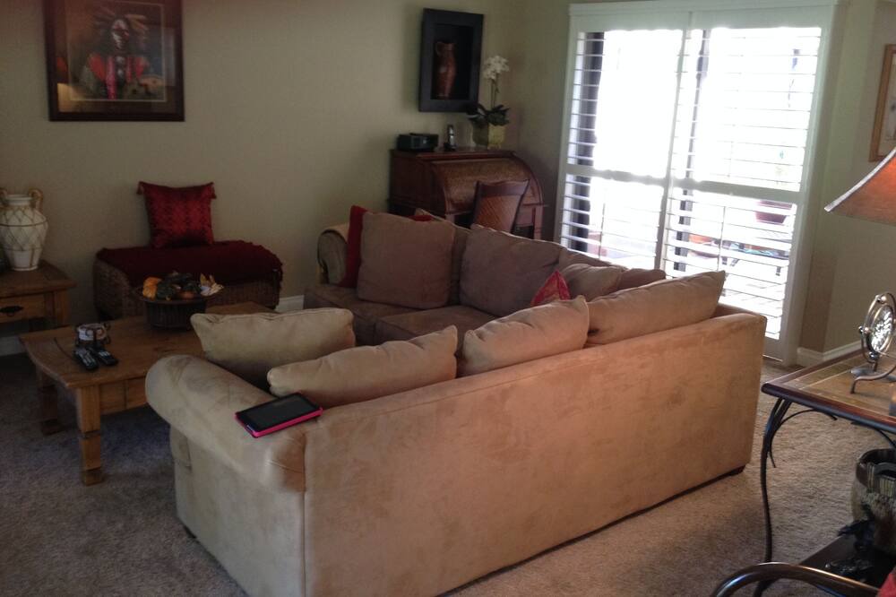 Photo of Bedroom in Palm Desert