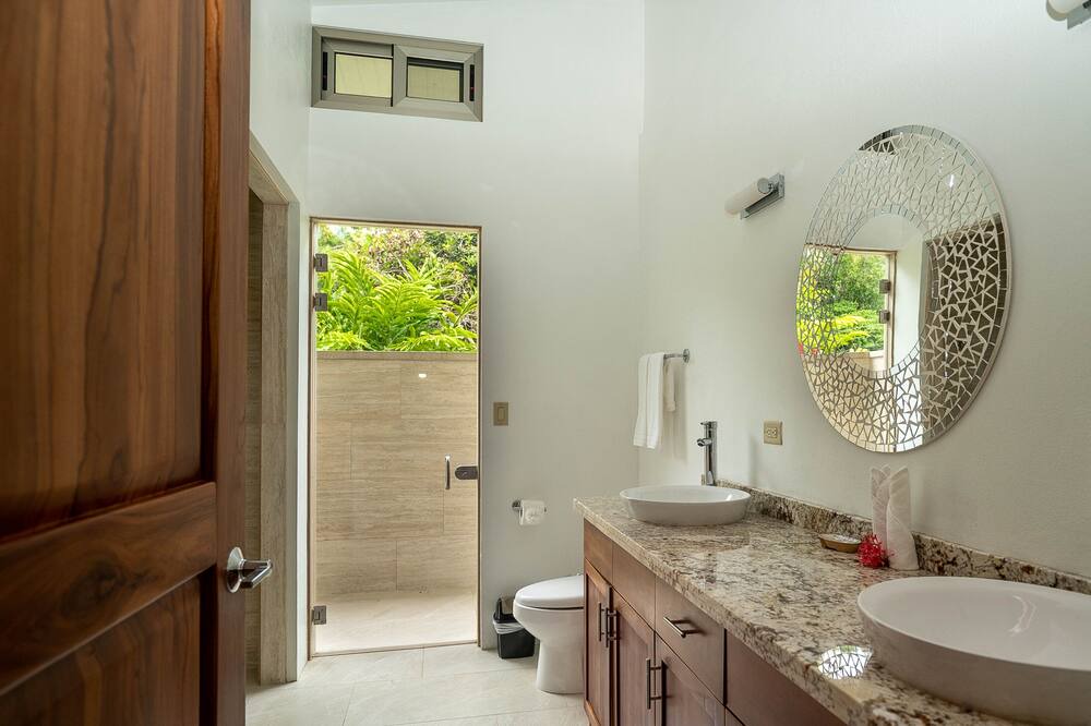 Photo of Bathroom in Ciudad Cortes