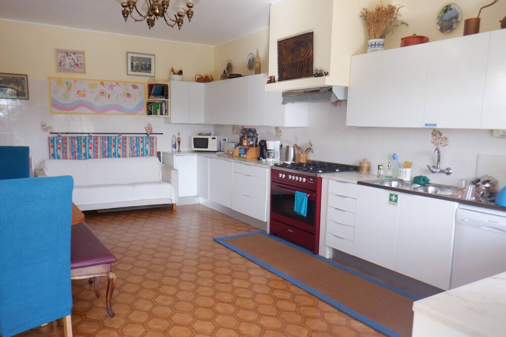Photo of Kitchen in Barao de Sao Miguel