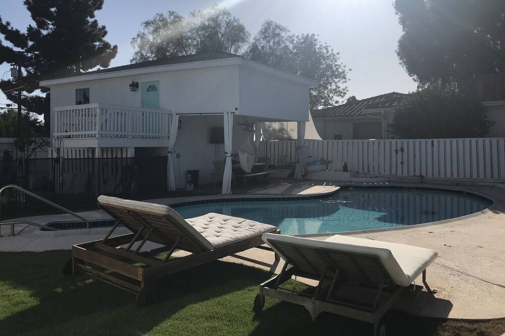 Photo of Outdoor in El Cerrito