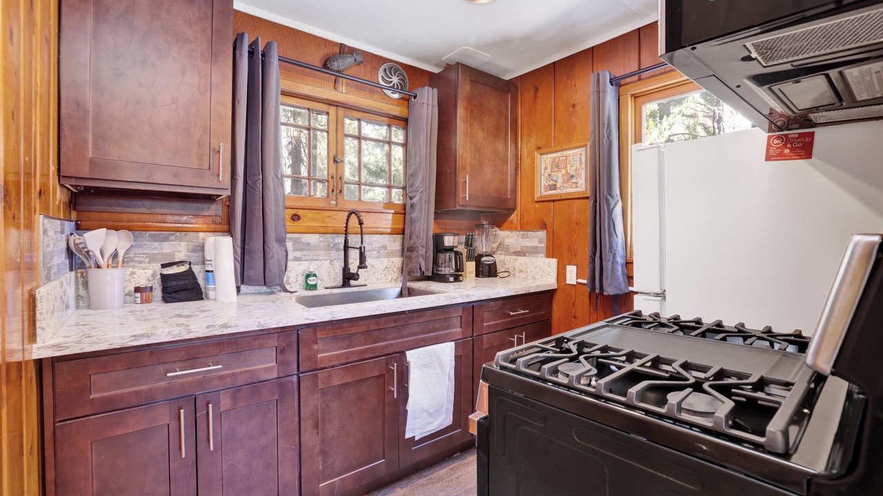 Photo of Kitchen in Big Bear Lake