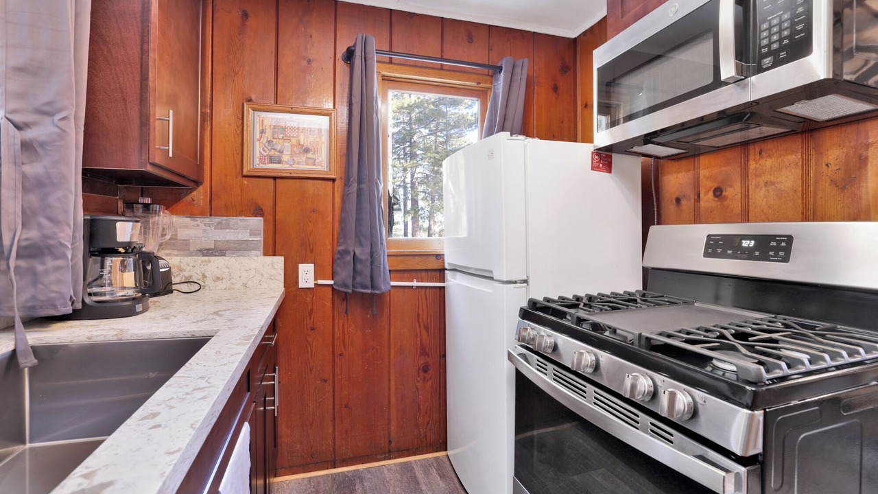 Photo of Kitchen in Big Bear Lake