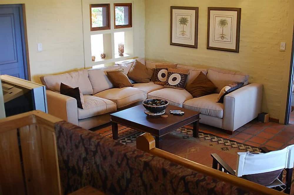 Photo of Livingroom in Wavecrest