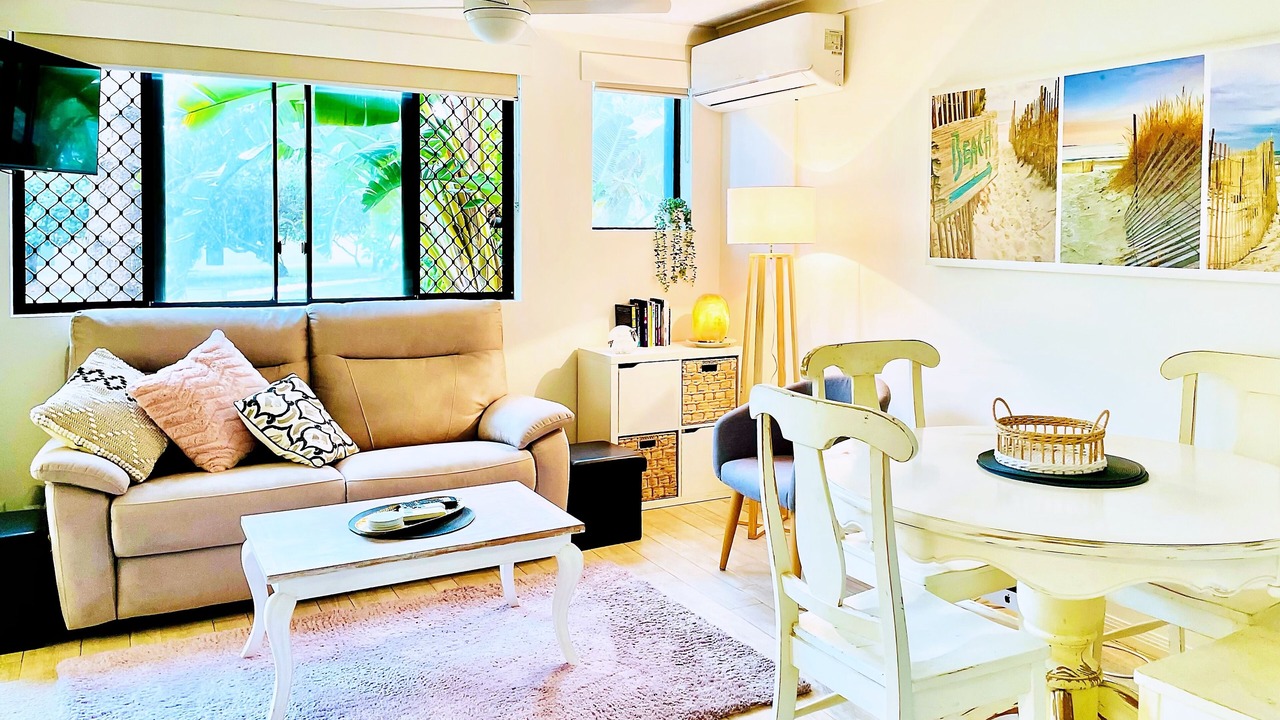 Photo of Livingroom in Mermaid Beach