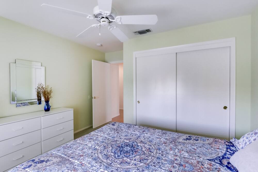 Photo of Bedroom in Summerlin