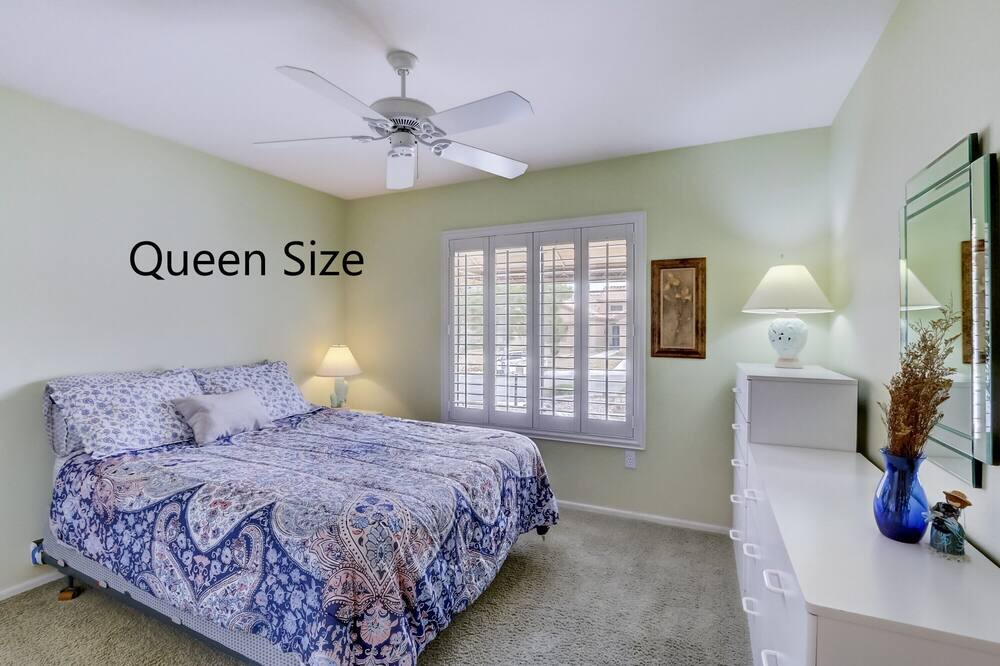 Photo of Bedroom in Summerlin