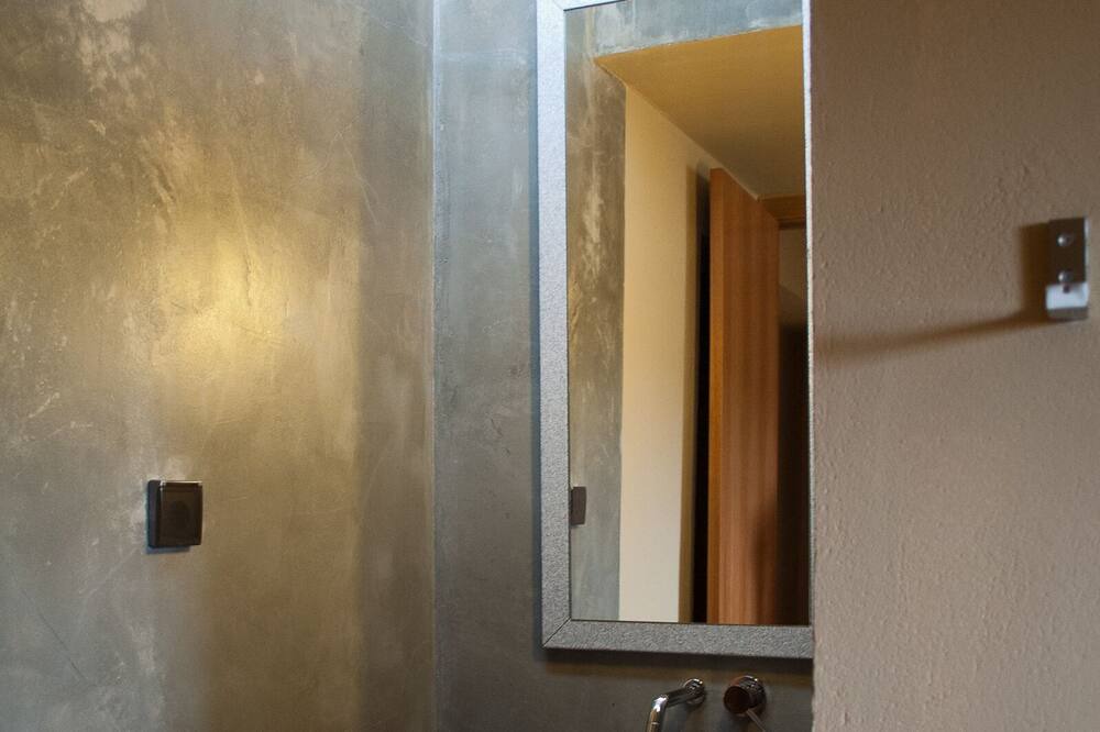 Photo of Bathroom in Santiago Maior