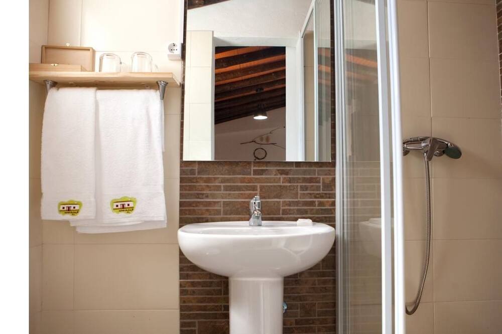 Photo of Bathroom in Estremoz
