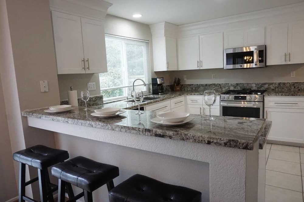 Photo of Kitchen in Ocean View Hills