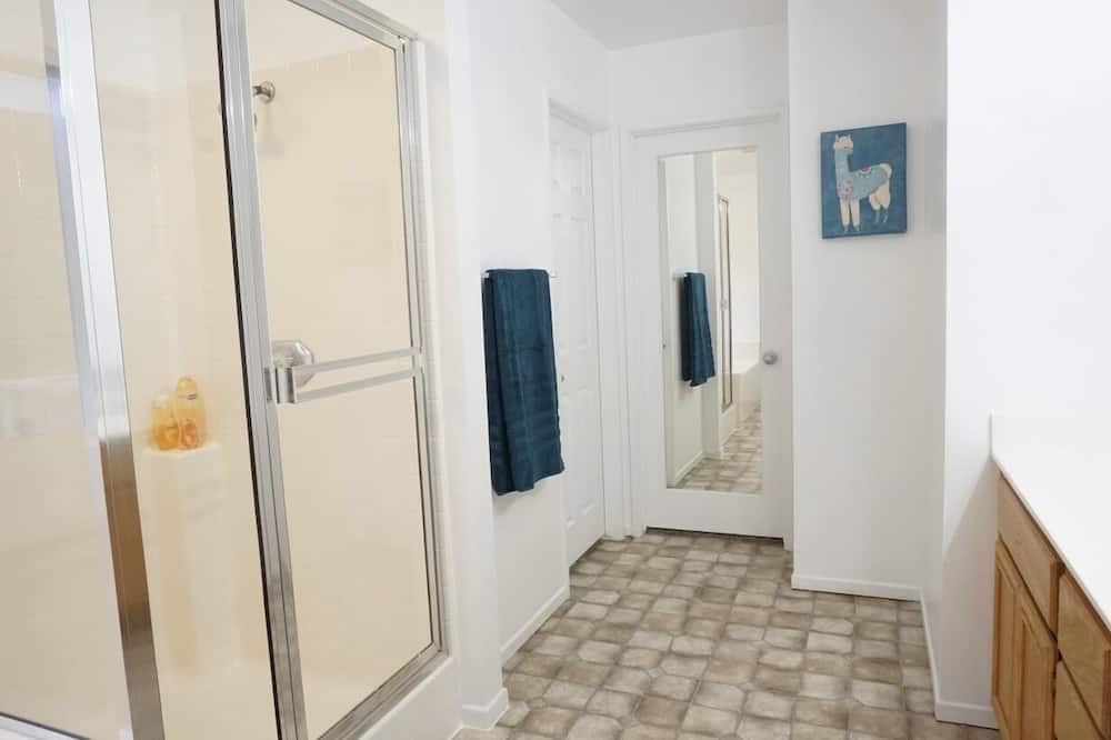 Photo of Bedroom in Ocean View Hills