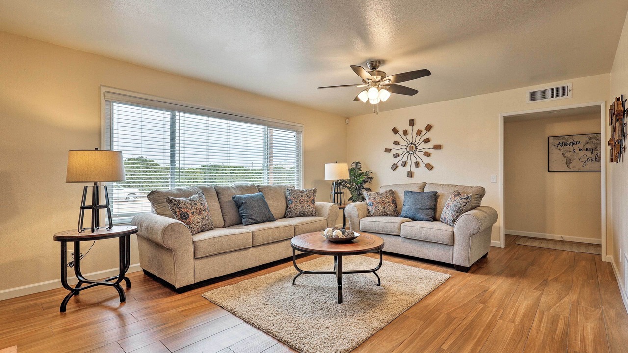 Photo of Livingroom in Exeter