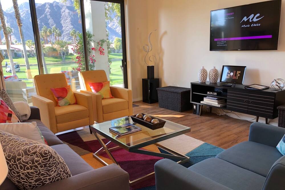 Photo of Bedroom in La Quinta