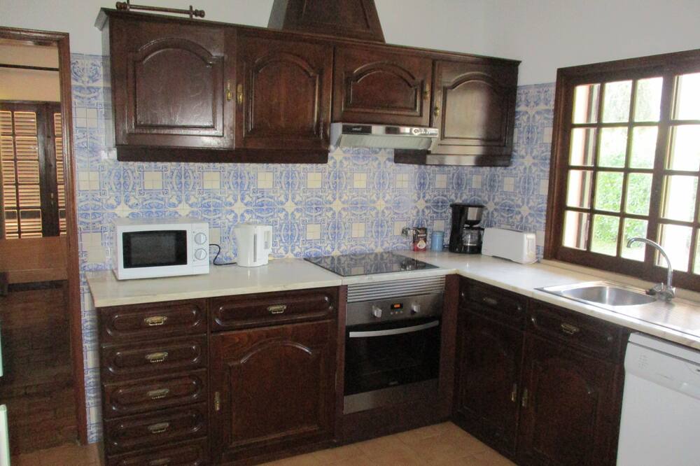Photo of Kitchen in Boliqueime