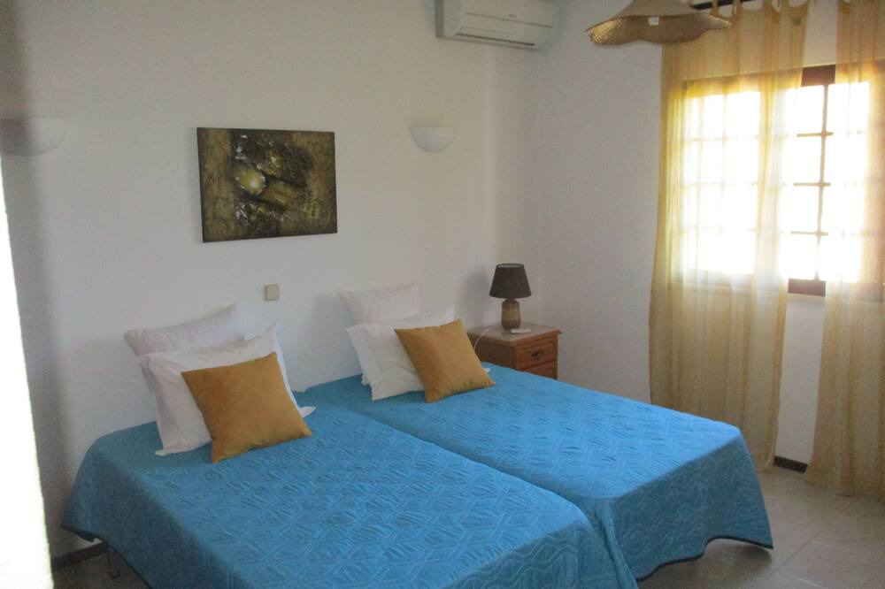 Photo of Bedroom in Boliqueime