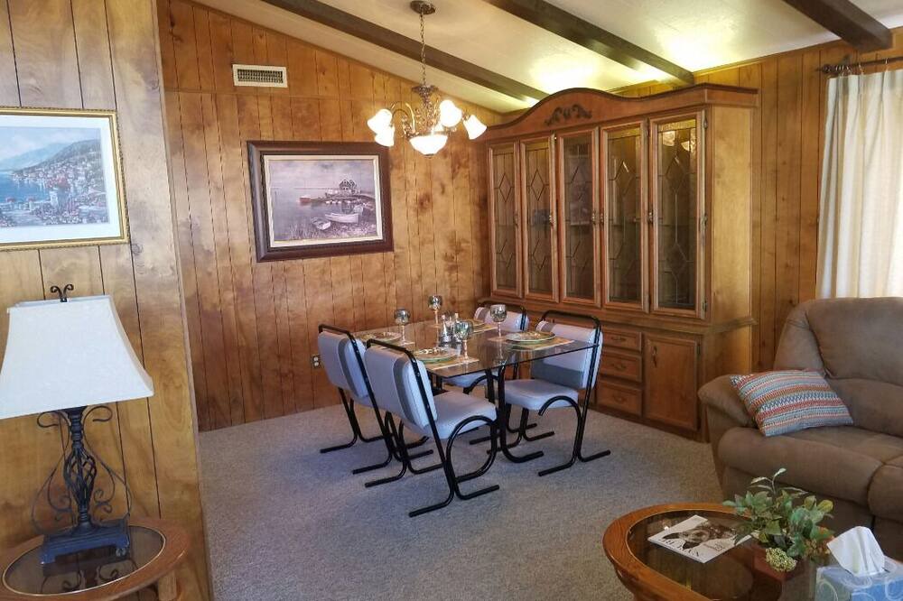 Photo of Livingroom in Bluewater