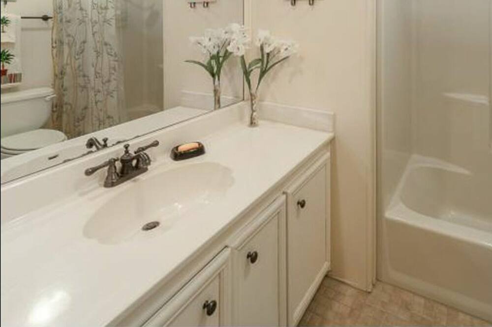 Photo of Bathroom in Bluewater