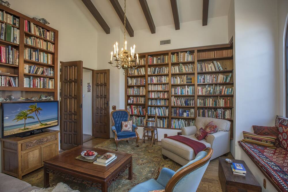 Photo of Livingroom in Santa Ynez