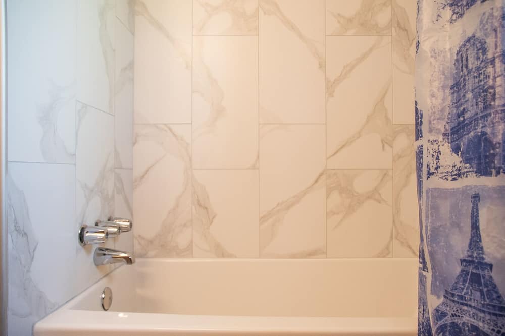 Photo of Bathroom in Visalia