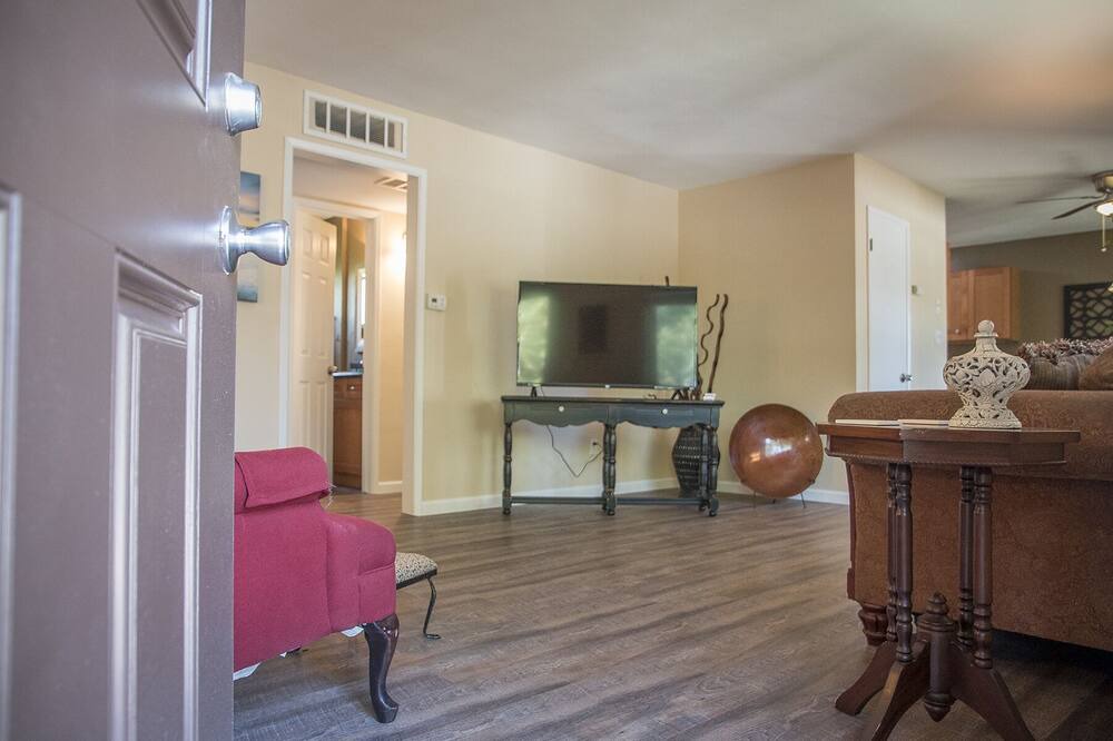 Photo of Bedroom in Visalia