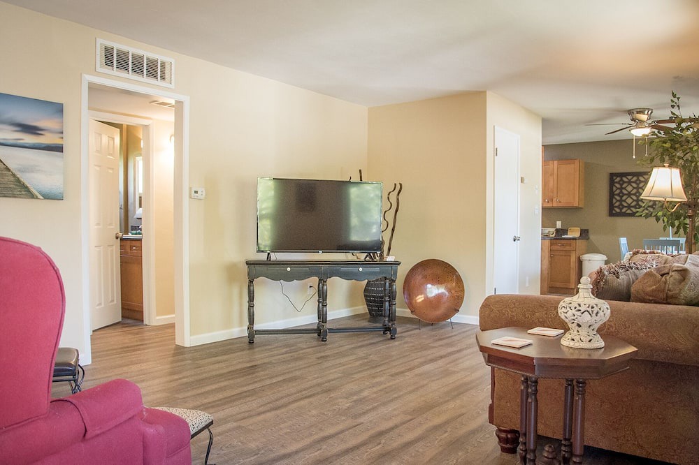 Photo of Livingroom in Visalia
