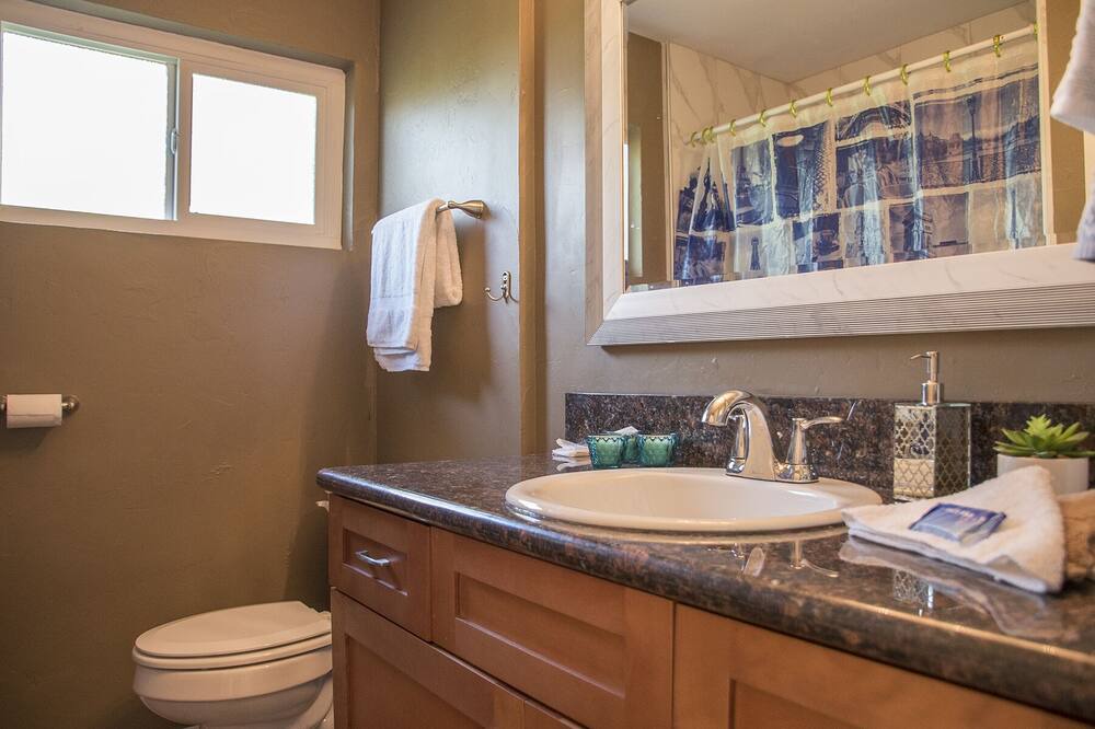 Photo of Bathroom in Visalia