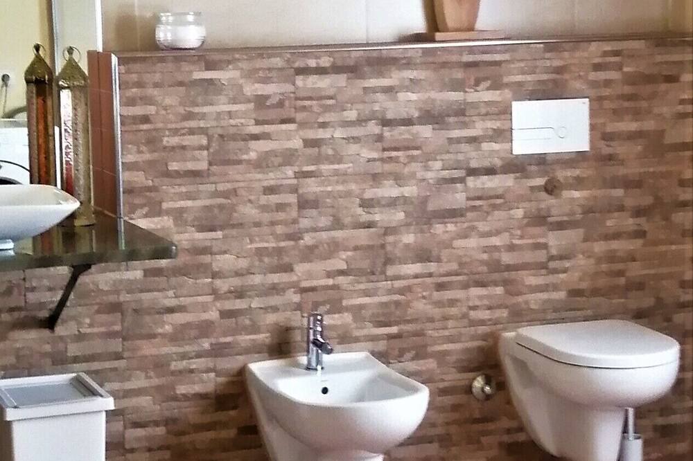 Photo of Bathroom in Odemira