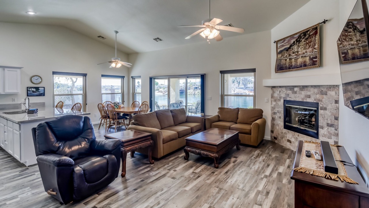 Photo of Livingroom in Colorado Shores