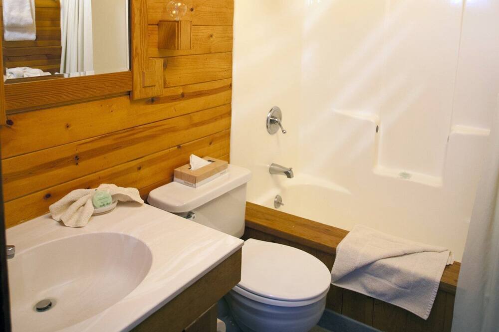 Photo of Bathroom in Lower Kingsbury