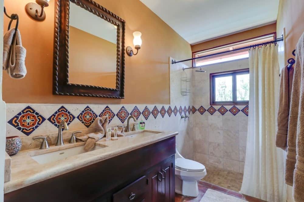 Photo of Bathroom in Playa La Redonda