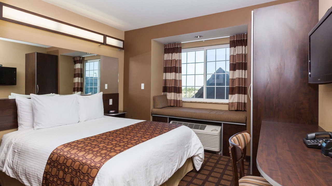 Photo of Bedroom in Wheeler Ridge